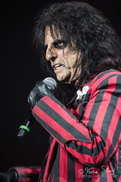 alice-cooper-stadthalle-lichtenfels-04-08-2013-12