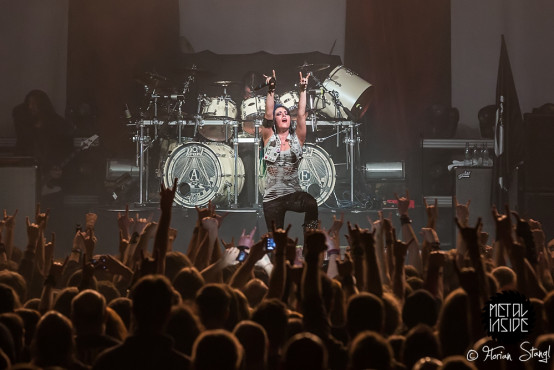 arch-enemy-eventhalle-geiselwind-12-12-2014_0034