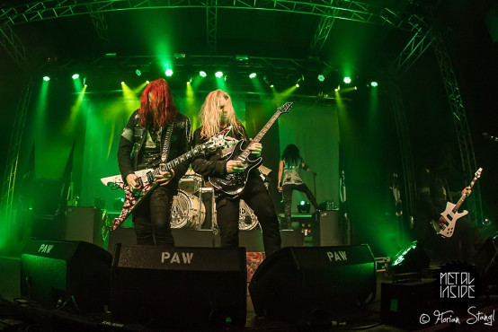 arch-enemy-eventhalle-geiselwind-12-12-2014_0038