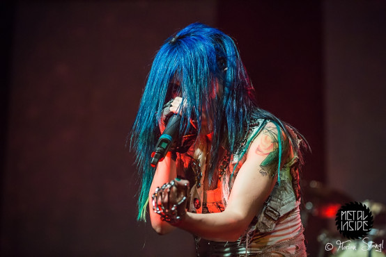 arch-enemy-eventhalle-geiselwind-12-12-2014_0075