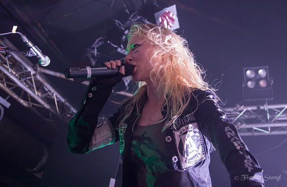 arch-enemy-17-10-2012-rockfabrik-ludwigsburg-29