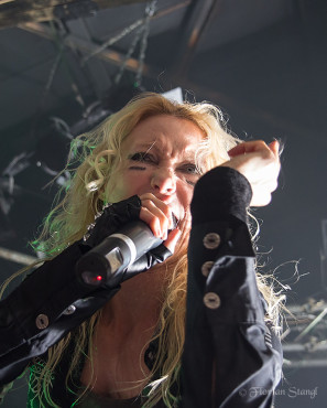 arch-enemy-17-10-2012-rockfabrik-ludwigsburg-30
