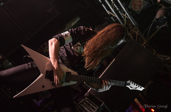 arch-enemy-17-10-2012-rockfabrik-ludwigsburg-45