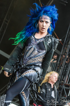 arch-enemy-summer-breeze-2016-19-08-2016_0029