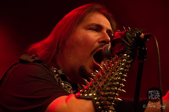 attacker-metal-assault-wuerzburg-2-2-2013-11