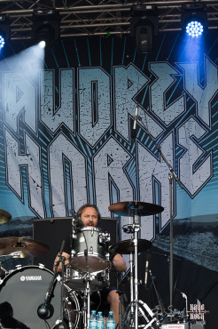 audrey-horne-rock-harz-2013-11-07-2013-04
