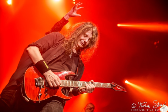 blind-guardian-brose-arena-bamberg-26-04-2015_0003