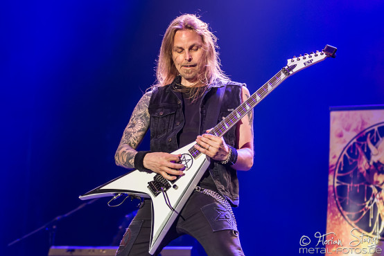 bloodbound-masters-of-rock-9-7-2015_0010