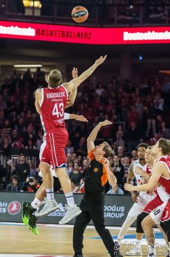 brose-baskets-real-madrid-arena-nuernberg-25-02-2016_0033