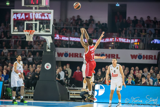 brose-baskets-real-madrid-arena-nuernberg-25-02-2016_0062