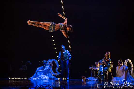 cirque-du-soleil-corteo-arena-nuernberg-6-11-92019_0015