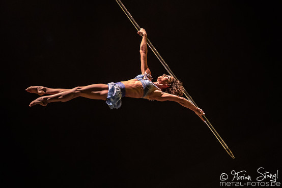 cirque-du-soleil-corteo-arena-nuernberg-6-11-92019_0017