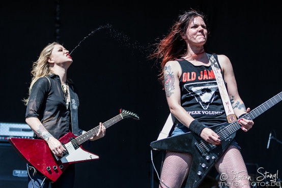crucified-barbara-masters-of-rock-11-7-2015_0007