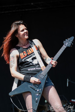 crucified-barbara-masters-of-rock-11-7-2015_0014