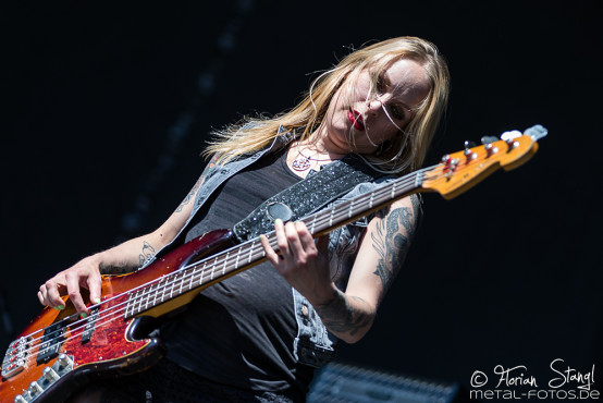 crucified-barbara-masters-of-rock-11-7-2015_0023