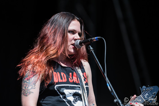 crucified-barbara-masters-of-rock-11-7-2015_0024