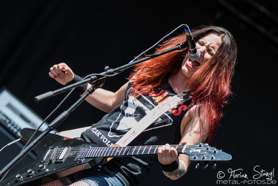 crucified-barbara-masters-of-rock-11-7-2015_0026
