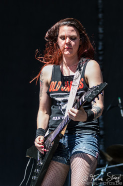 crucified-barbara-masters-of-rock-11-7-2015_0037