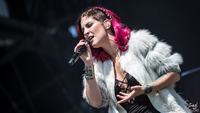 delain-bang-your-head-2016-16-07-2016_0034