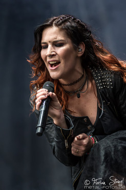 delain-masters-of-rock-11-7-2015_0015