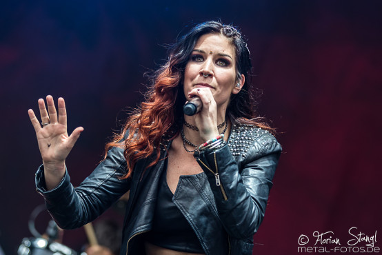 delain-masters-of-rock-11-7-2015_0055
