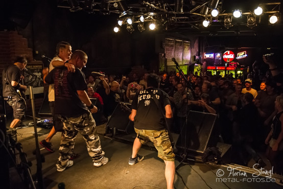 dog-eat-dog-rockfabrik-nuernberg-01-09-2013-19