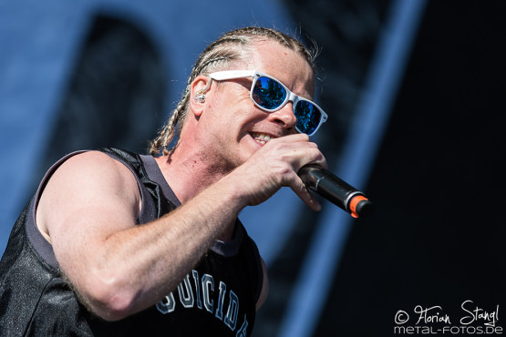 dog-eat-dog-masters-of-rock-10-7-2015_0001