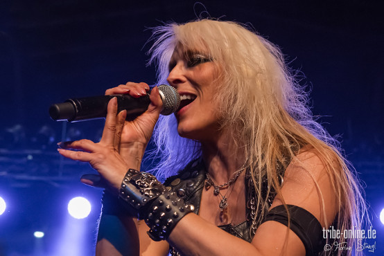 doro-pyraser-classic-rock-night-2013-20-07-2013-01