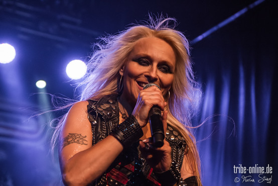 doro-pyraser-classic-rock-night-2013-20-07-2013-18