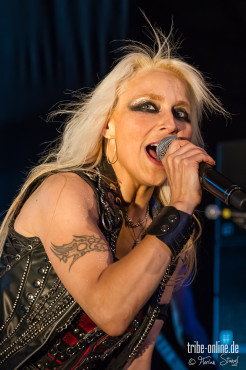 doro-pyraser-classic-rock-night-2013-20-07-2013-35