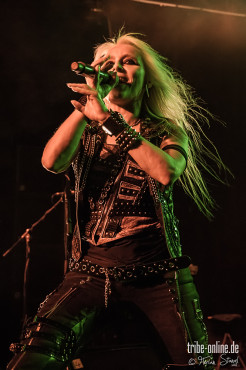 doro-pyraser-classic-rock-night-2013-20-07-2013-51