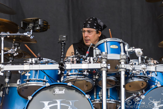dream-theater-bang-your-head-18-7-2015_0006