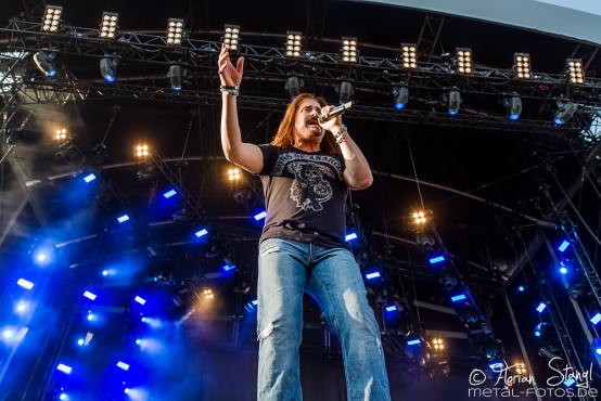 dream-theater-bang-your-head-18-7-2015_0007