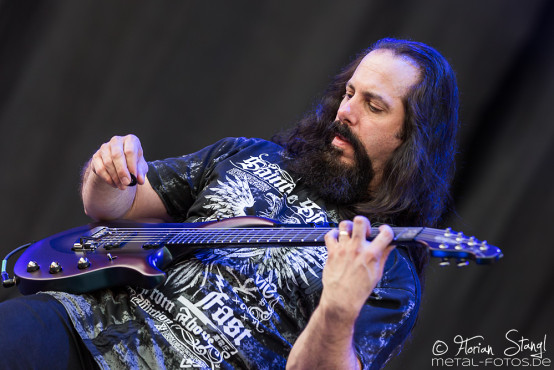 dream-theater-bang-your-head-18-7-2015_0053