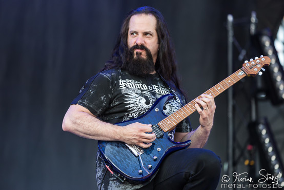 dream-theater-bang-your-head-18-7-2015_0059