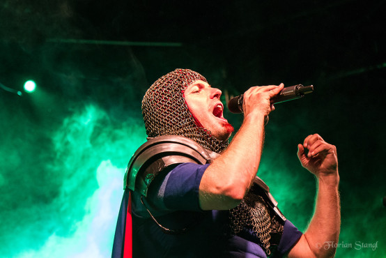 feuerschwanz-13-12-2012-hirsch-nuernberg-14