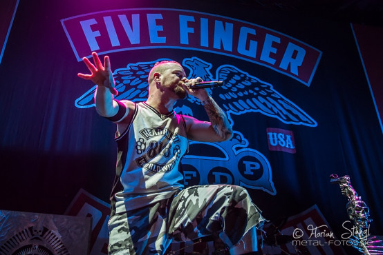 five-finger-death-punch-zenith-muenchen-14-11-2013_44