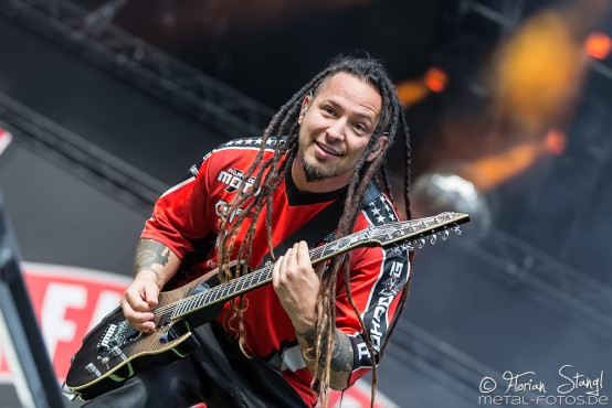 five-finger-death-punch-rockavaria-30-05-2015_0005