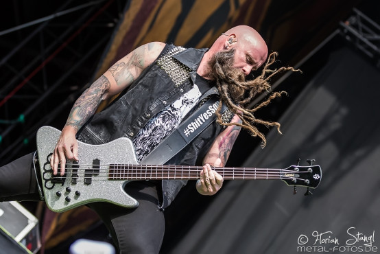 five-finger-death-punch-rockavaria-30-05-2015_0026