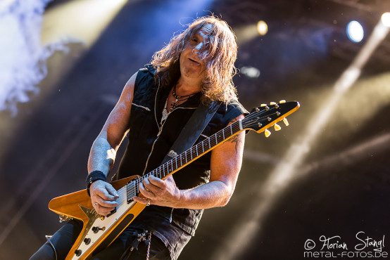 gamma-ray-masters-of-rock-12-7-2015_0002