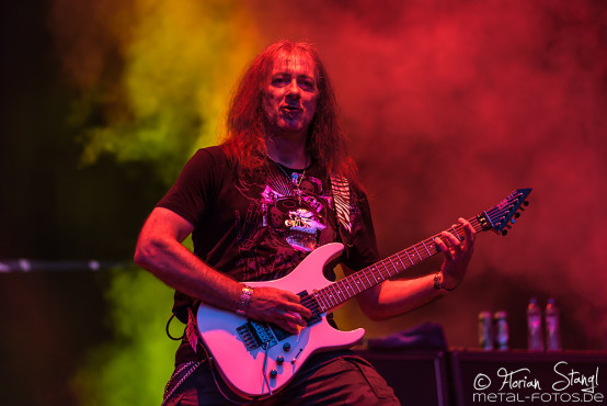 gamma-ray-masters-of-rock-12-7-2015_0023