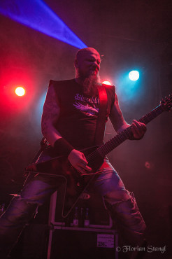 grave-12-9-2012-hirsch-nuernberg-3