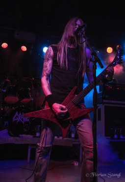grave-12-9-2012-hirsch-nuernberg-32