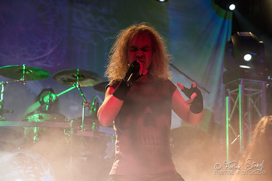 grave-digger-18-1-2013-musichall-geiselwind-20