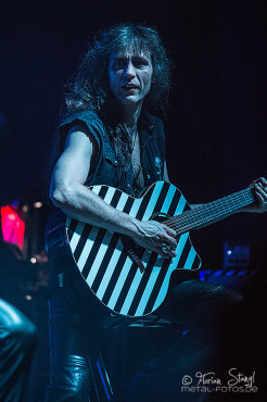 grave-digger-18-1-2013-musichall-geiselwind-46