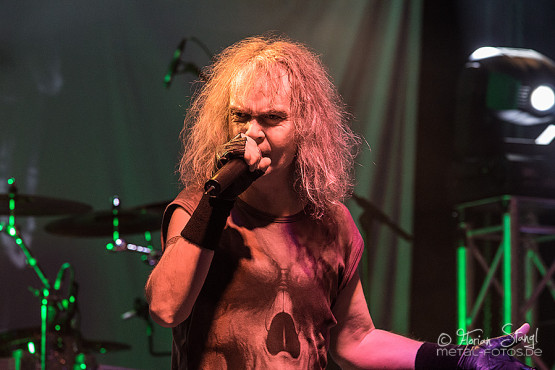 grave-digger-18-1-2013-musichall-geiselwind-49