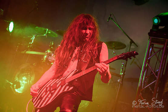 grave-digger-18-1-2013-musichall-geiselwind-8