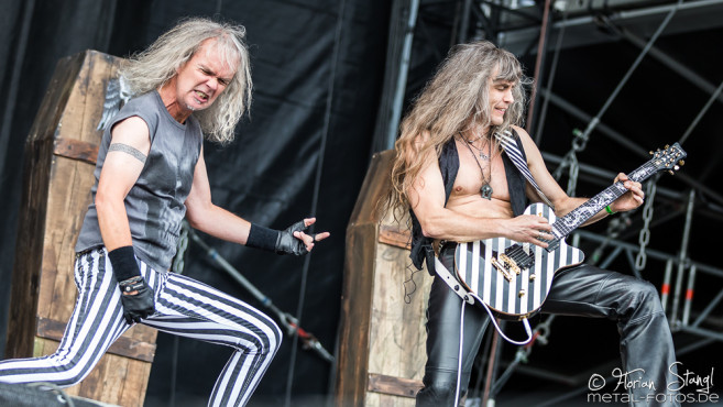 grave-digger-bang-your-head-2016-16-07-2016_0033