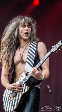 grave-digger-bang-your-head-2016-16-07-2016_0055