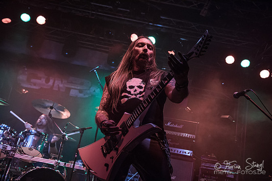gun-barrel-18-1-2013-musichall-geiselwind-15